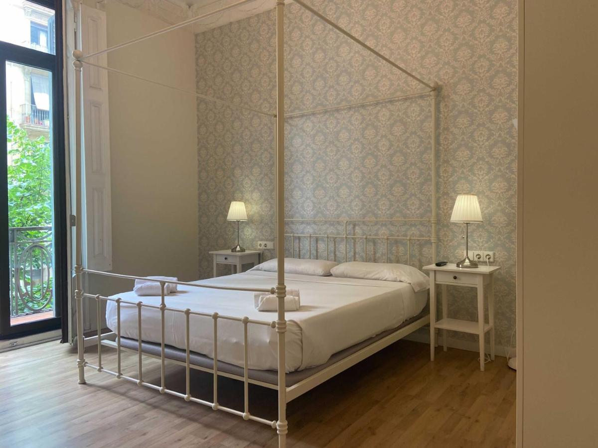 Lumine Luxury Suites By Gaiarooms Barcelona Luaran gambar