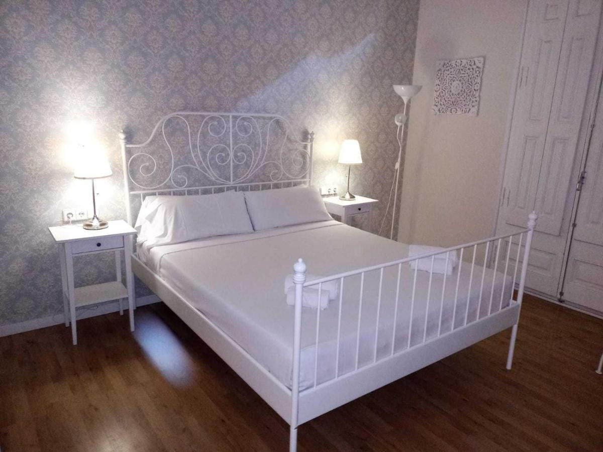 Lumine Luxury Suites By Gaiarooms Barcelona Luaran gambar