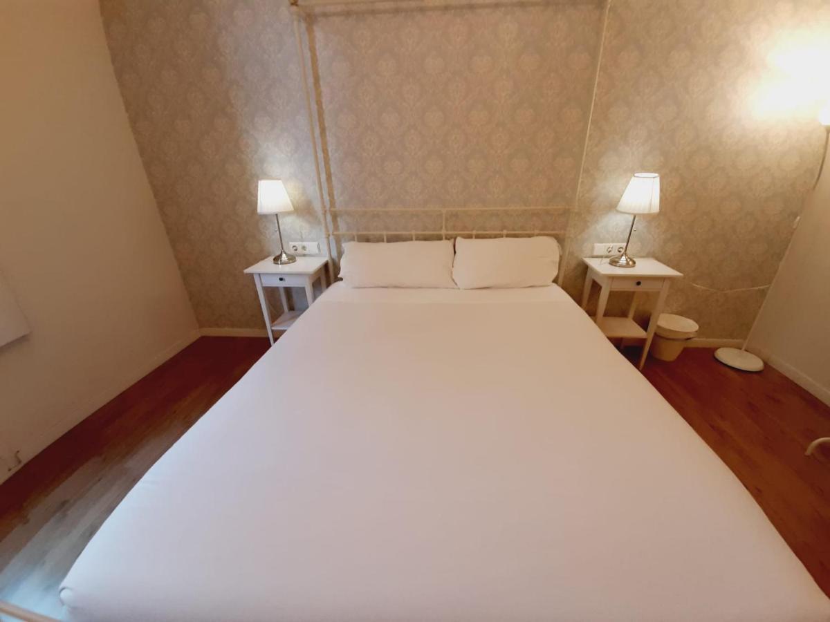Lumine Luxury Suites By Gaiarooms Barcelona Luaran gambar