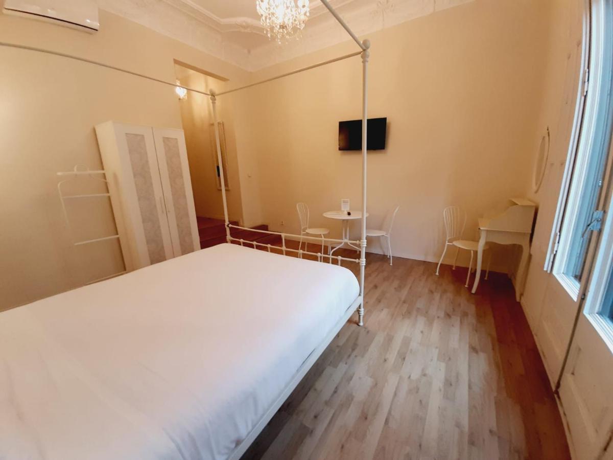 Lumine Luxury Suites By Gaiarooms Barcelona Luaran gambar