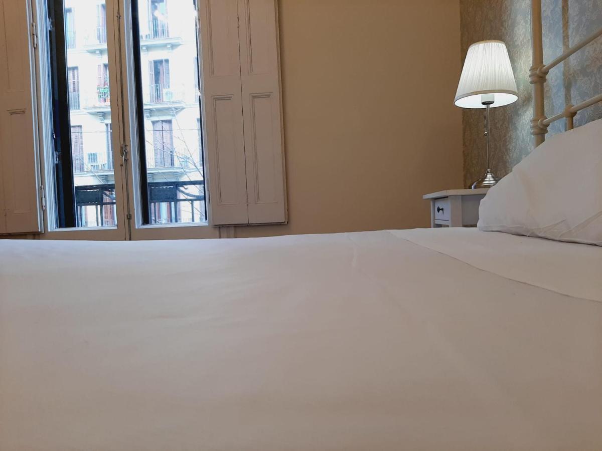 Lumine Luxury Suites By Gaiarooms Barcelona Luaran gambar