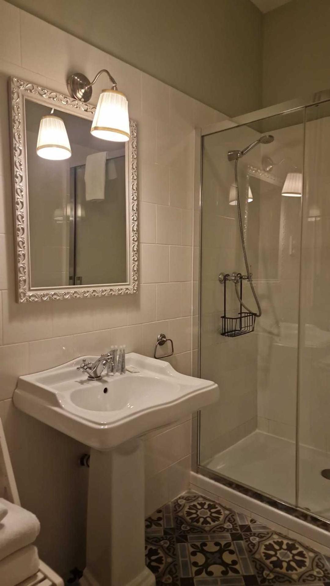 Lumine Luxury Suites By Gaiarooms Barcelona Luaran gambar